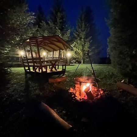 Domek Na Gorze Z Pieknym Widokiem บูโควิเอซ ภายนอก รูปภาพ