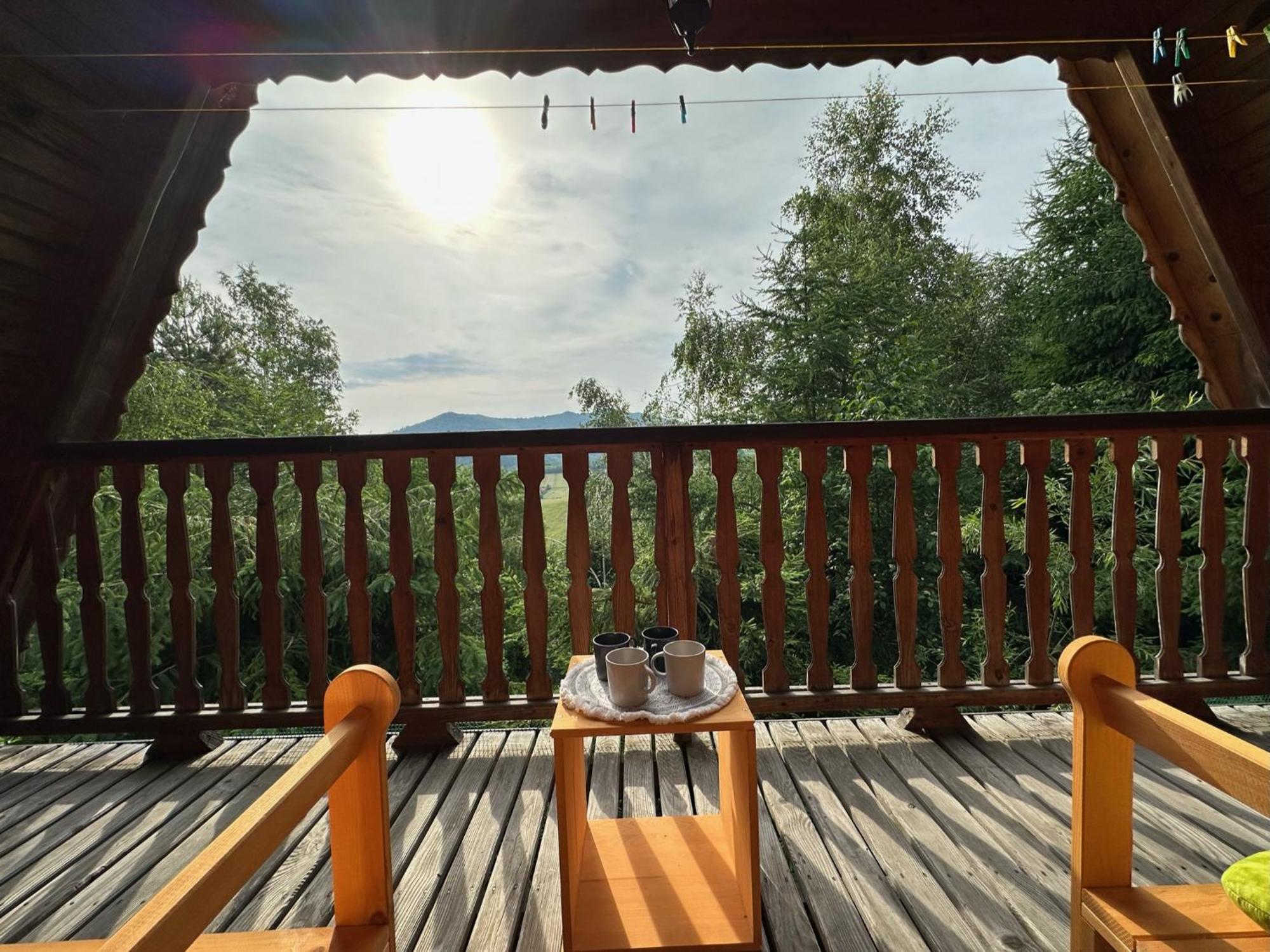 Domek Na Gorze Z Pieknym Widokiem บูโควิเอซ ภายนอก รูปภาพ